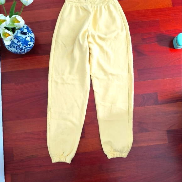 Adidas Women's Sweatpants.Adidas WOMEN'S Sweatpants. Features 2 front po - Picture 7 of 16